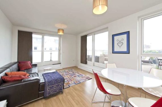 2 bedroom Flat to re...